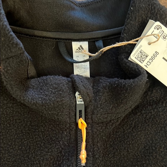 NWT Men’s Adidas Tiro Dark Black Jacket with Bold Gold Highlights, Sz. Large - Picture 4 of 16